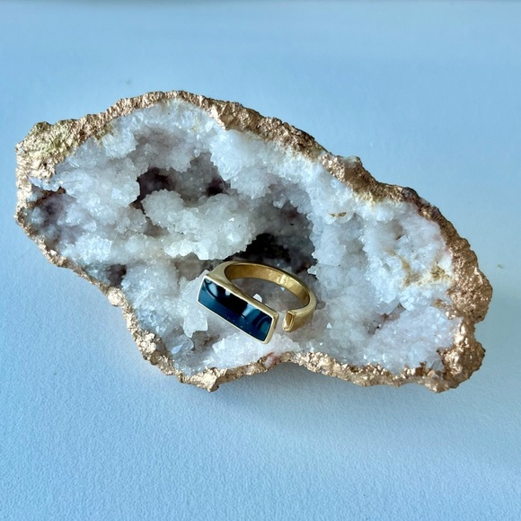 Black Resin Shell Geometric Gold Plated Open Bar Ring - Picture 2 of 15